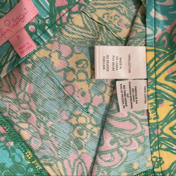RARE💚Lilly Pulitzer💛 shorts - Picture 3 of 7